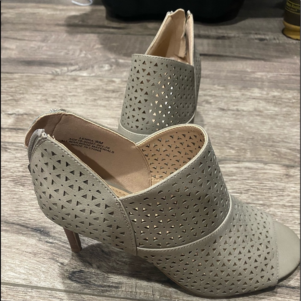 Fall open toe heels